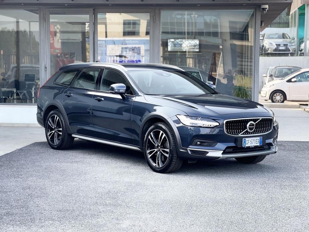 Volvo V90 Cross Country