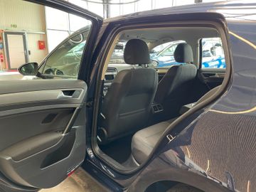 Volkswagen Golf VII 1.8 TSI ACT Advance *TEMPOMAT*PDC*KLIMA