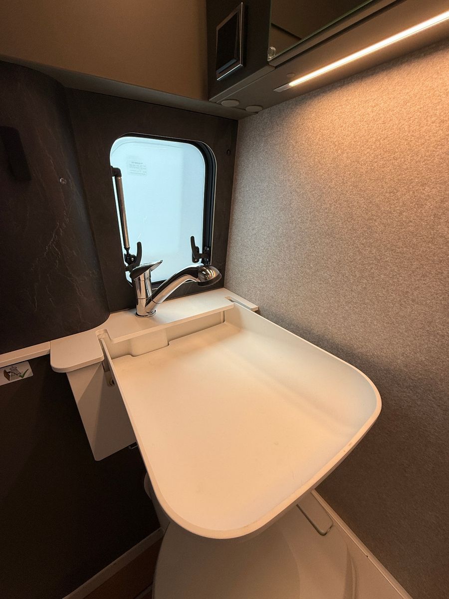 Fahrzeugabbildung HYMER / ERIBA / HYMERCAR Grand Canyon S - MB 600 - 4x4
