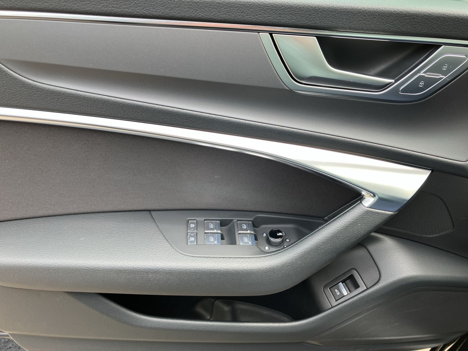Fahrzeugabbildung Audi A6 Limousine 50 TDI quattro HD MATRIX ACC 360° K