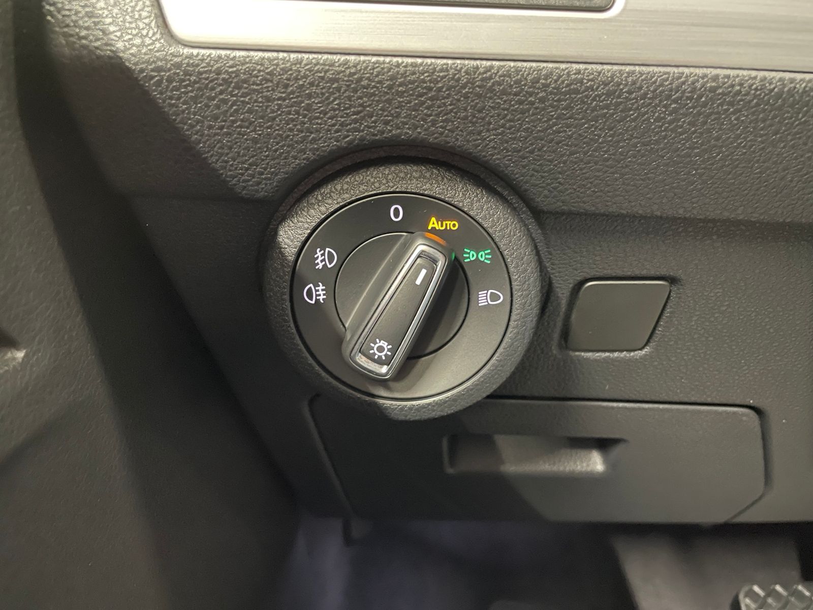 T6.1 Multivan Cruise 4MOTION 2.0 TDI DSG LED AHK