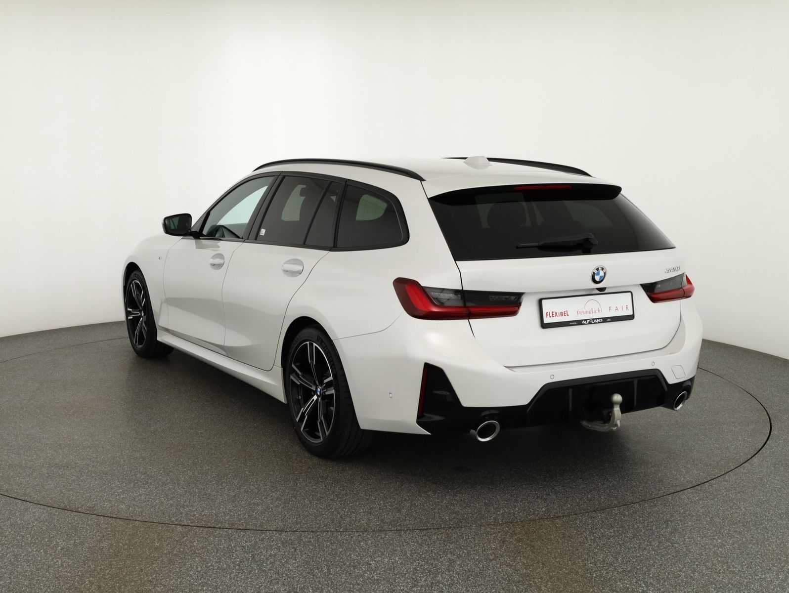 BMW 320i Touring M Sport Aut. LED ACC Navi AHK imagem 3
