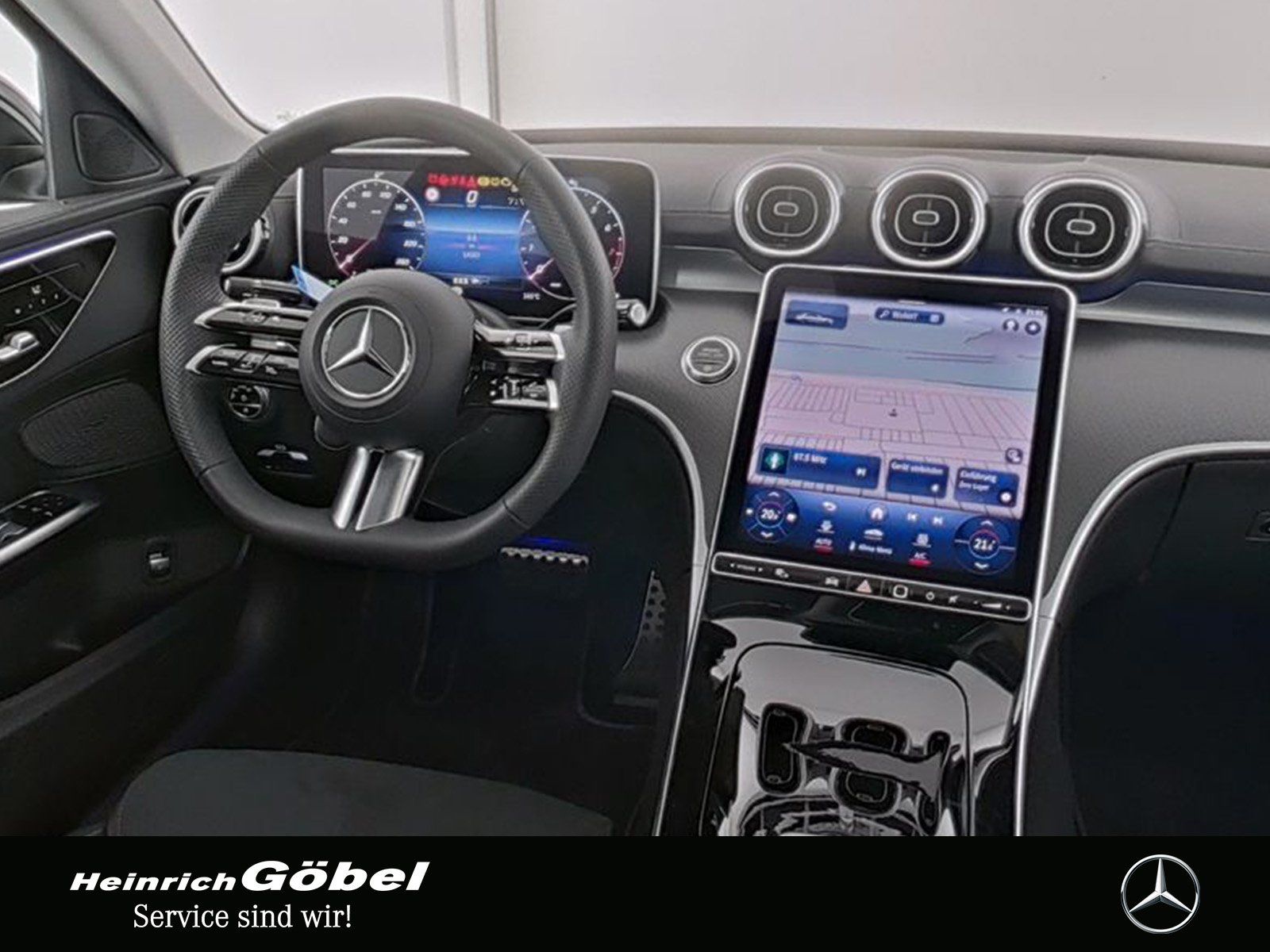 Fahrzeugabbildung Mercedes-Benz C 300 AMG+PANO+KAMERA+MEMORY+LED+SPUR.P+CARPLAY