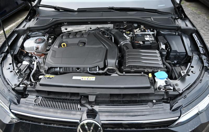 Volkswagen Golf VIII Variant 1.5 TSI Move, миниатюра 18