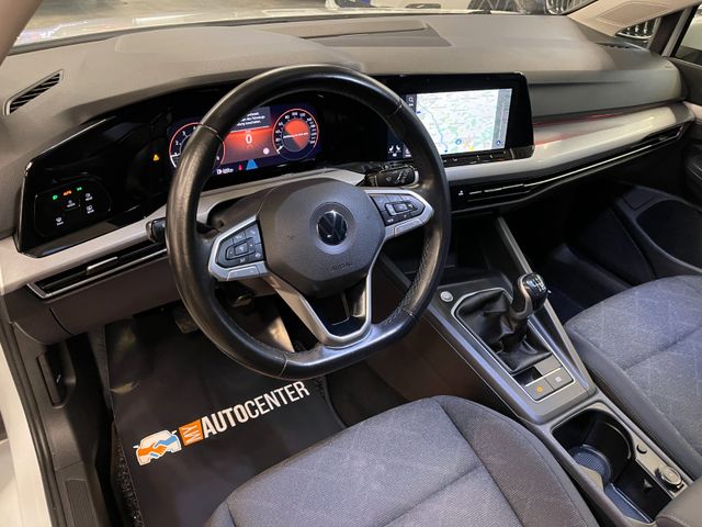 Volkswagen Golf VIII Lim. Life *LED*NAVI*PDC*AMBIENTE*CAR2X