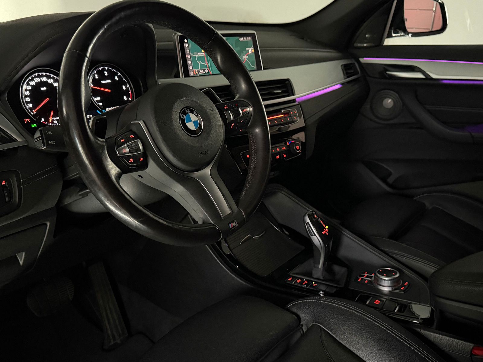 Fahrzeugabbildung BMW X1 sDrive 20 d M SPORT/KAM/LED/PANO/ACC