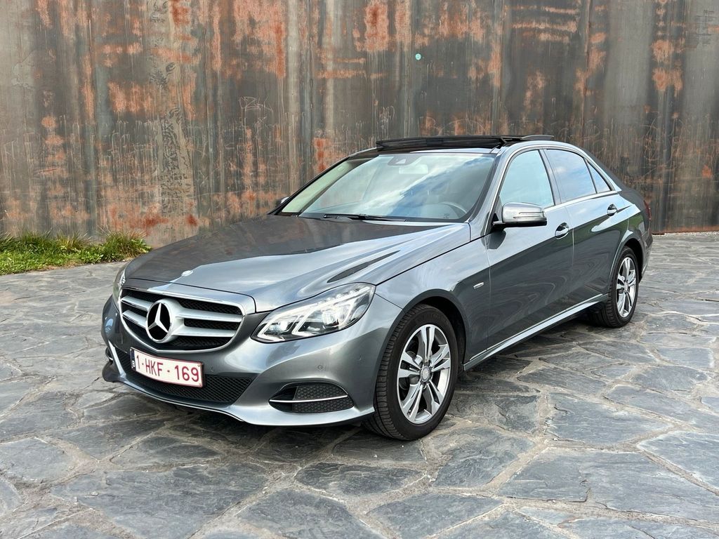 Image of Mercedes-Benz E 220