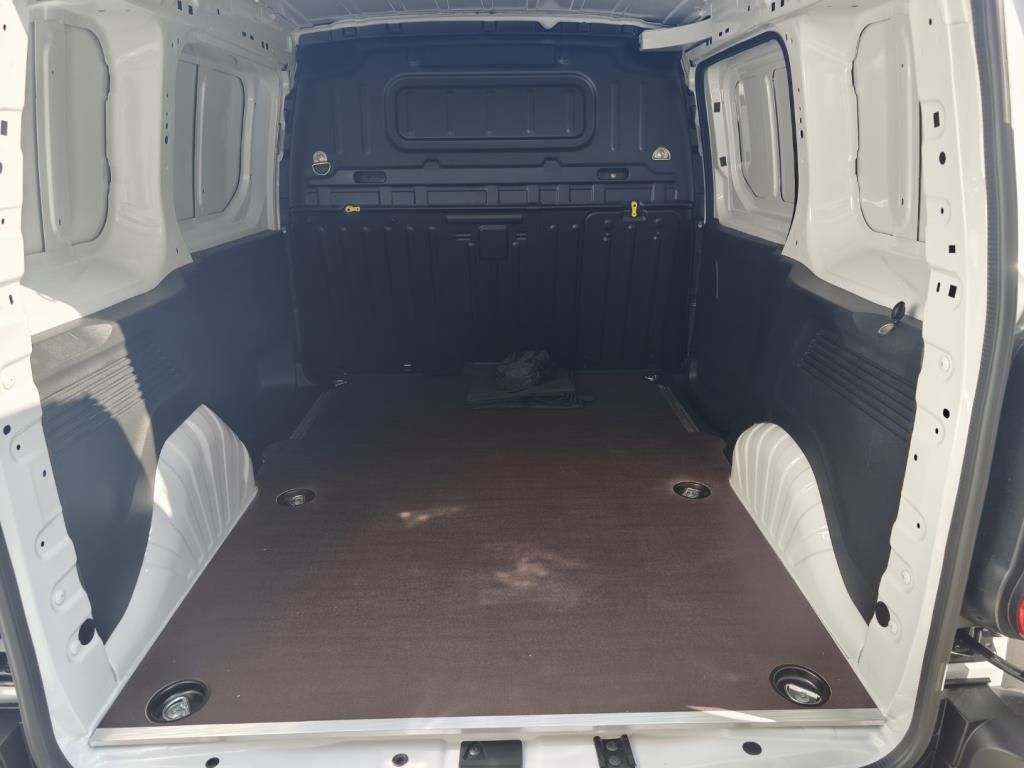 Autohaus Zimpel & Franke - Opel Combo Cargo Edition XIAA, 1.5 Diesel 75 kW 102 - Bild 4 Autohaus Zimpel & Franke - Opel Combo Cargo Edition XIAA, 1.5 Diesel 75 kW 102 - Bild 4