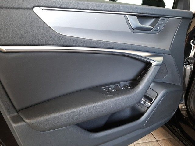 Fahrzeugabbildung Audi A6 Avant S line 55TFSIe quattro Matrix HeadUp