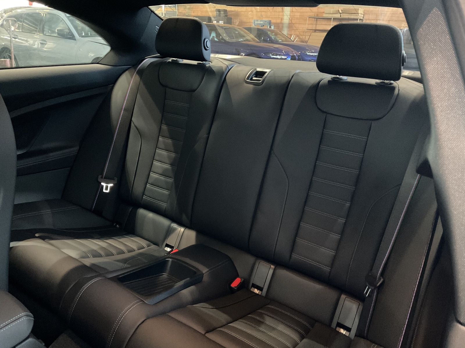 Fahrzeugeinzelansicht 12 Fahrzeugabbildung BMW M2 Coupé HK Hifi, M Driver's Package, M Sportsit