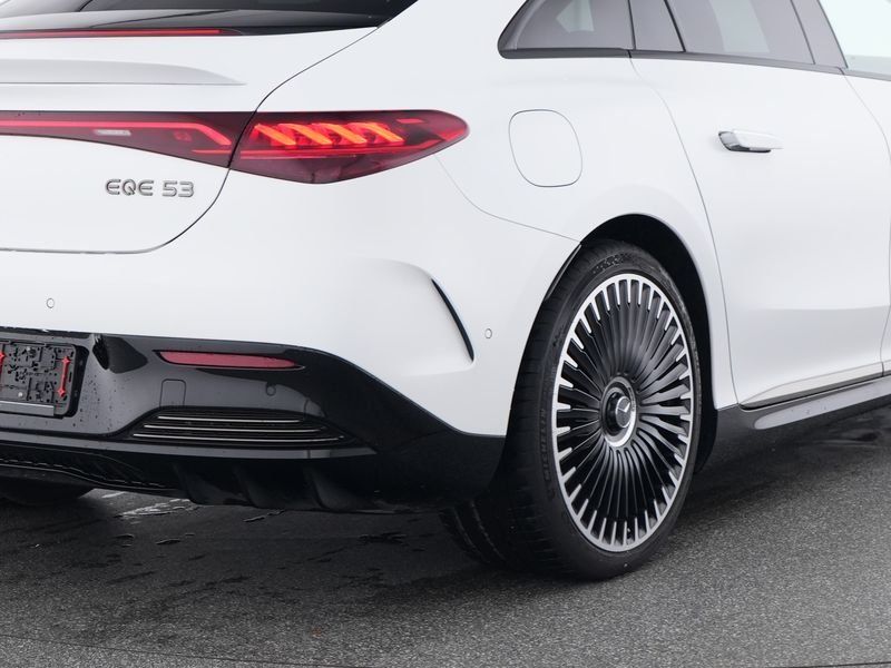 Fahrzeugabbildung Mercedes-Benz EQE53 AMG Premium+ DYNAMIC+ Hyper MAGNO Sitzklim