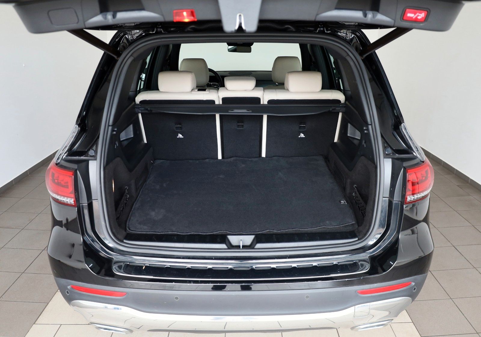 Fahrzeugabbildung Mercedes-Benz GLB 200 d Progressive,Leder,Navi,LED,SH,Kamera