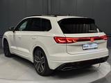 Volkswagen Touareg V6 TDI 4Motion R-Line*Black Style*21Zoll - Volkswagen Touareg in Leipzig
