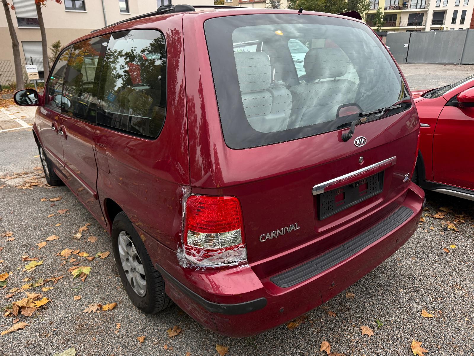 Kia Carnival 2006 — photo 18