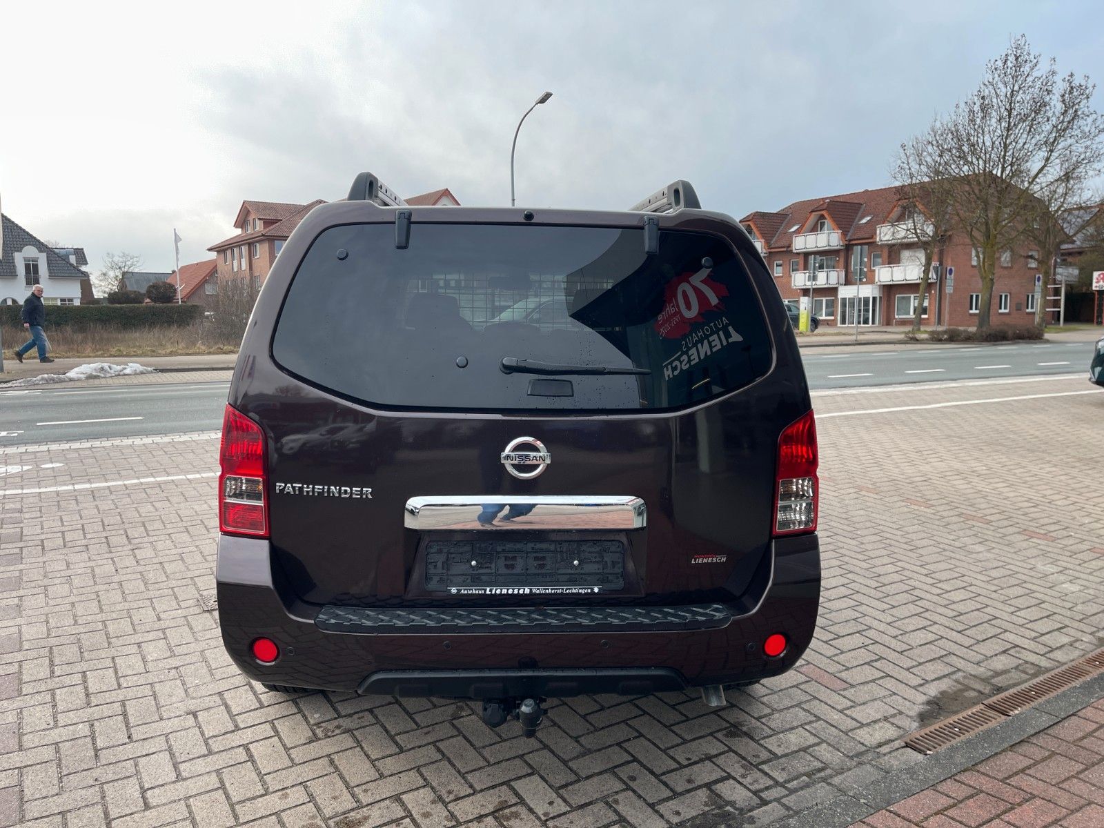 Fahrzeugabbildung Nissan Pathfinder 2.5 dCi SE