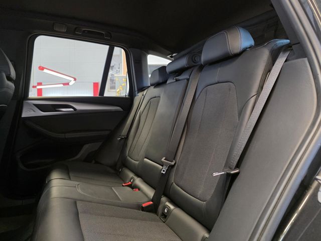BMW X3 — Foto 24