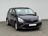 Toyota Verso 2.0 D-4D Edition/PANO/MFL/SHZ/TEMP./PDC/ - Toyota Verso: 2.4