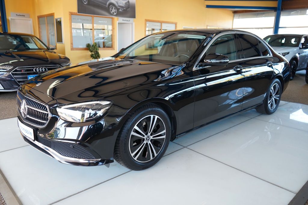 Image of Mercedes-Benz E 220