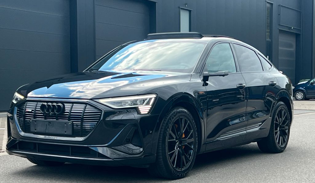 Image of Audi e-tron