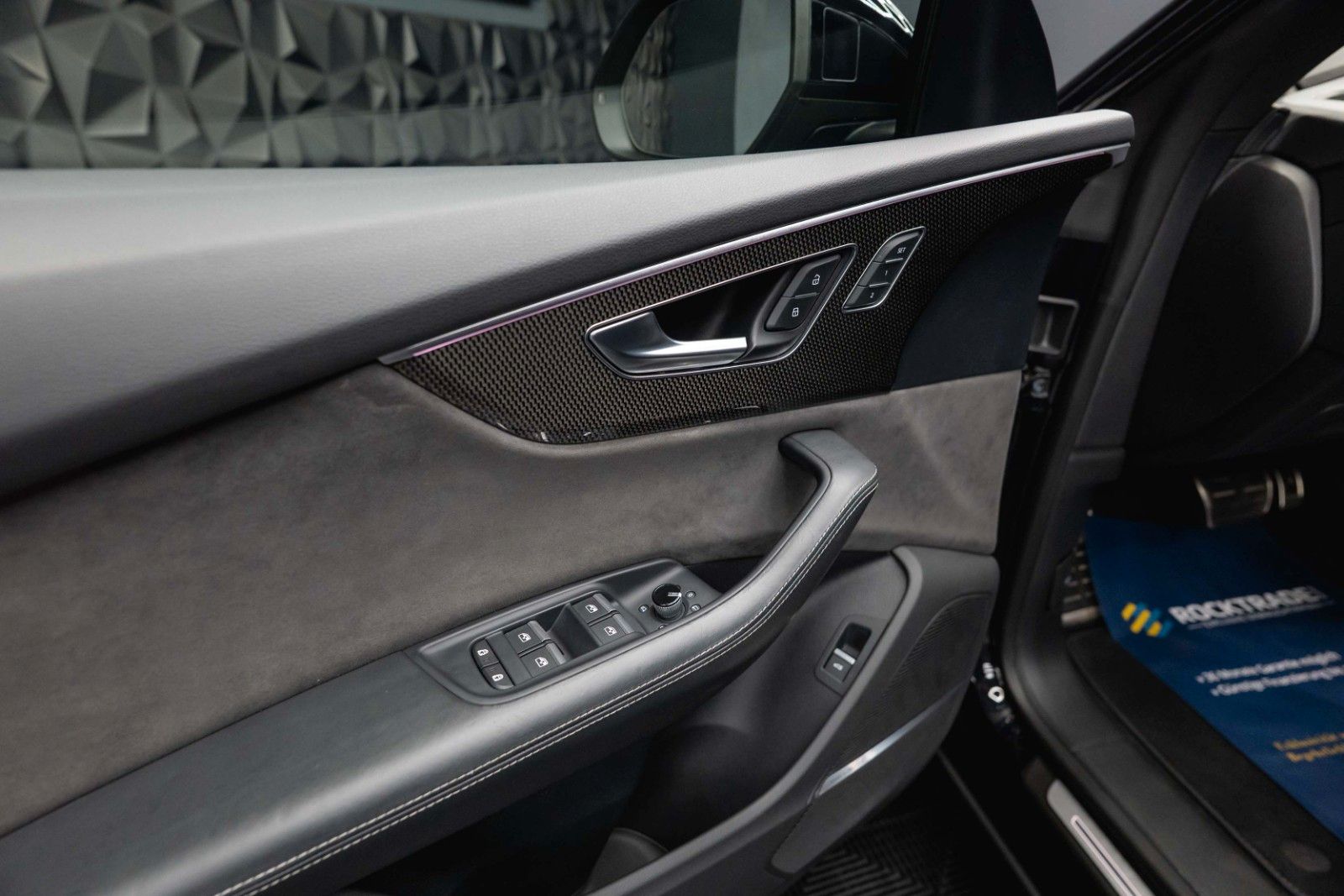 Fahrzeugabbildung Audi SQ8 4.0 TDI quattro Black Design | Full Option