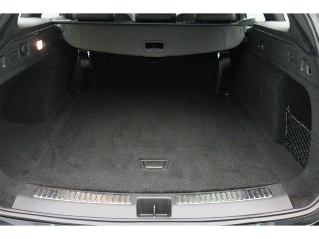 Fahrzeugabbildung Opel Insignia B Sports Tourer 2.0 Elegance LED ACC RK