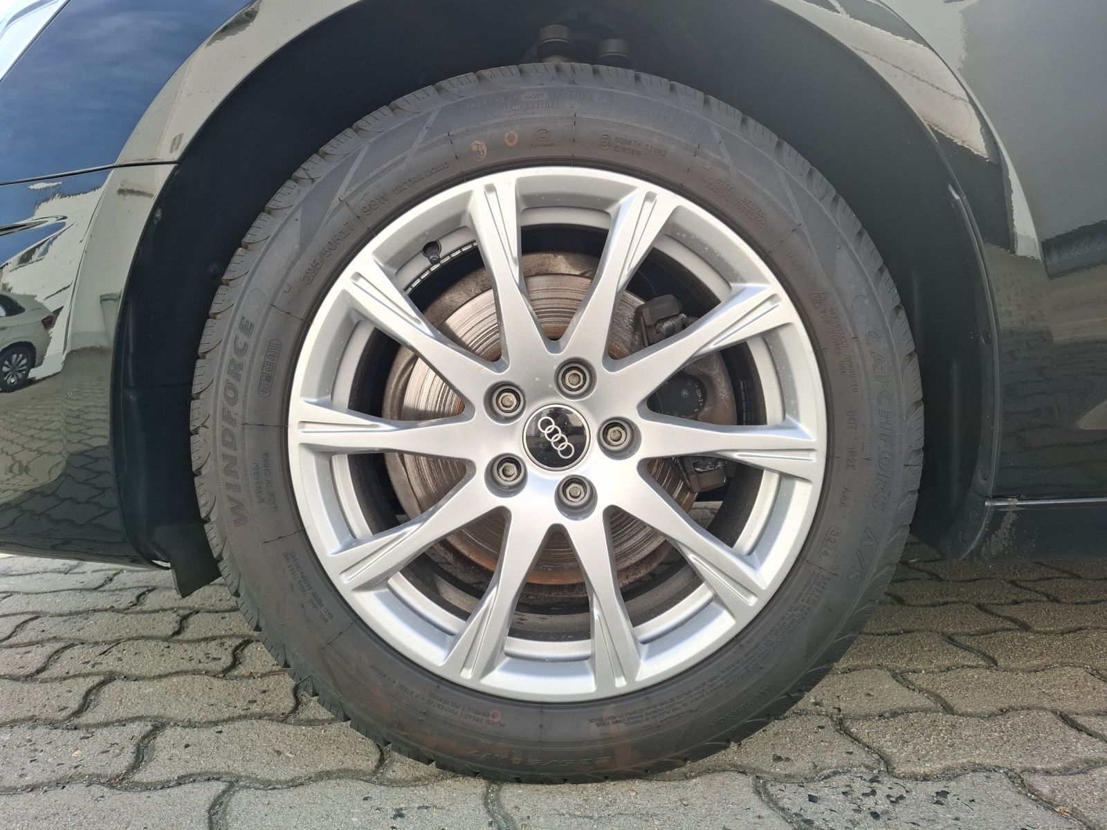 Fahrzeugabbildung Audi A4 Avant 35 TFSI S-tronic Navi GRA PDC SH LM