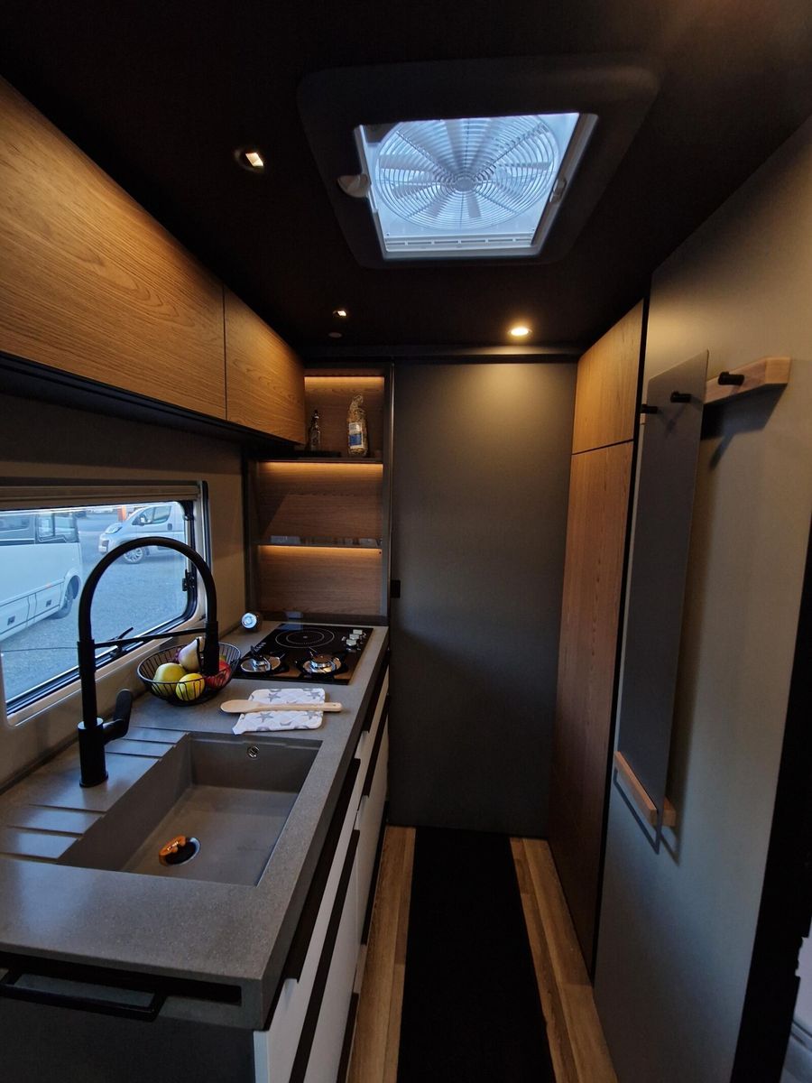 Fahrzeugabbildung Niesmann + Bischoff Arto 78 Verfügbar ab November 2025