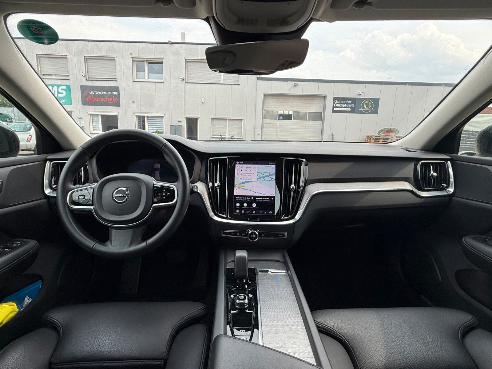 Fahrzeugabbildung Volvo V 60 Kombi Plus Dark