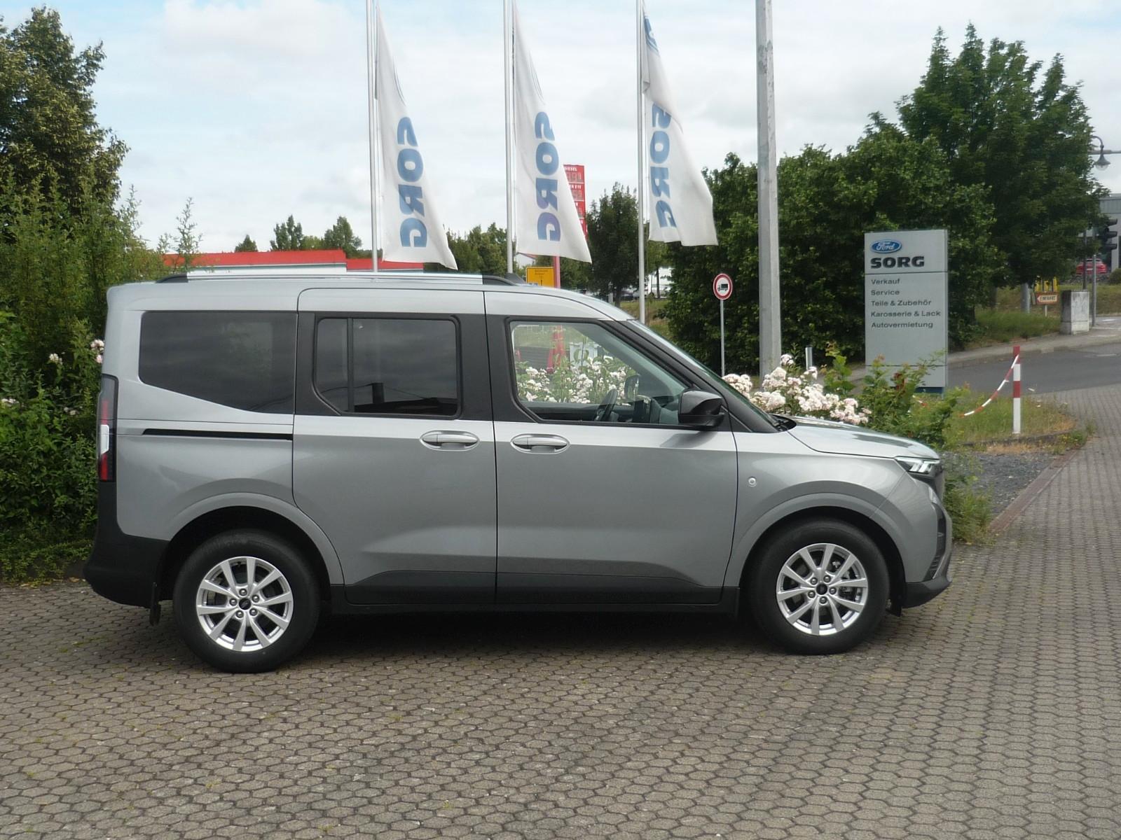 Ford Tourneo Courier Titanium - Automatik -