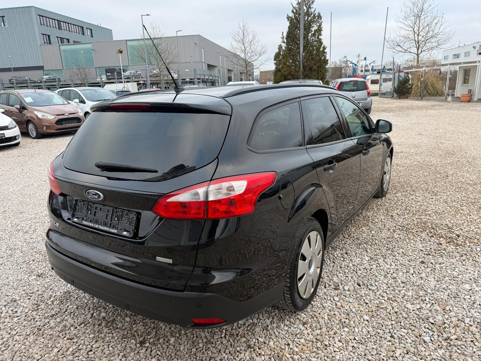 Ford Focus 2014 — photo 6