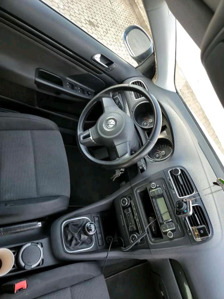 Volkswagen Golf 2010 — photo 8