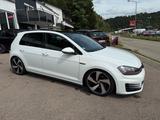 Volkswagen Golf VII Lim. GTI BMT *PANO*DSG*KW Fahrwerk* - mit Benzin-Antrieb: Scheckheftgepflegt, Limousine
