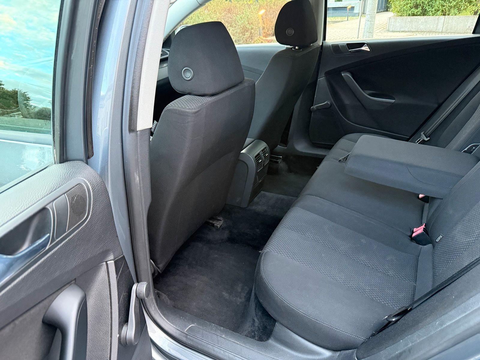 Volkswagen Passat 2006 — photo 14