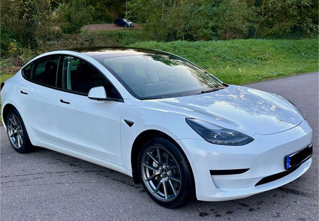 Tesla Model 3 Hinterradantrieb RWD RWD