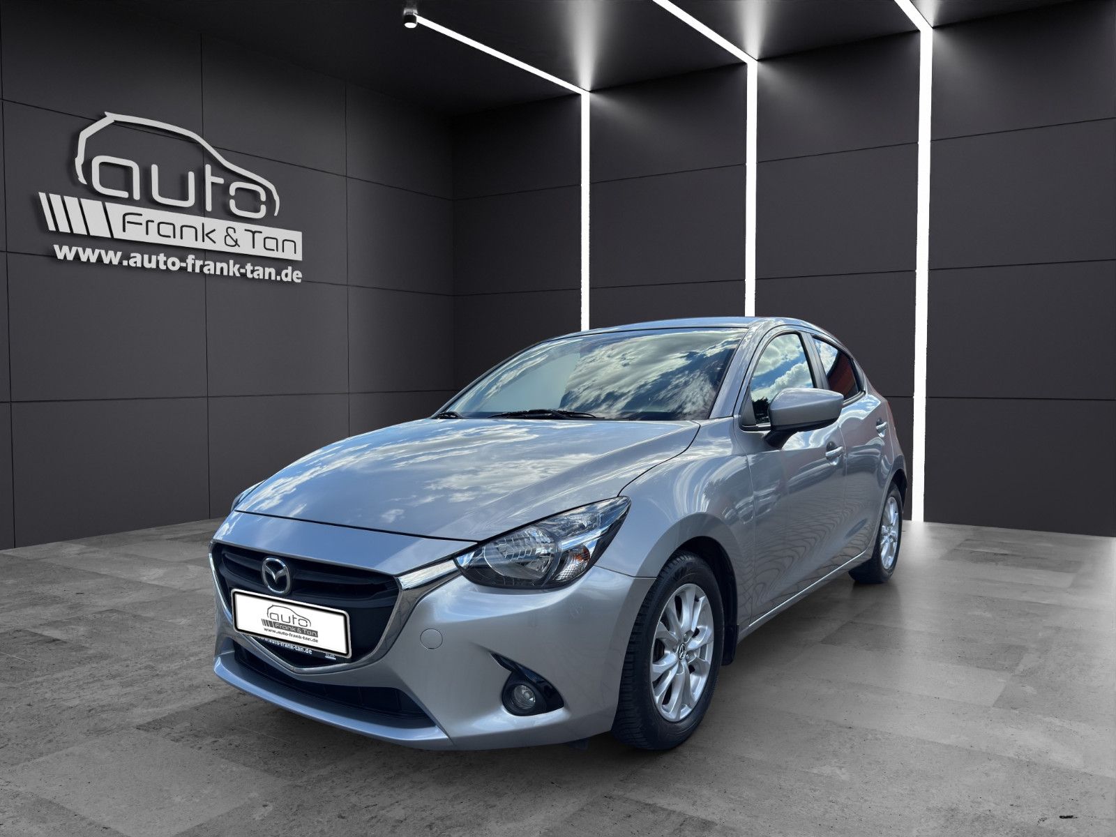 Fahrzeugabbildung Mazda 2 Lim. Exclusive-Line PDC*Shzg*USB*Tempo