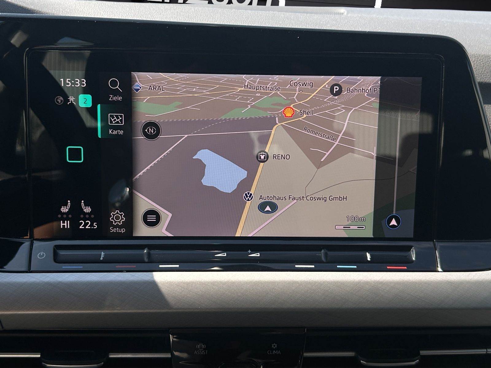 Fahrzeugabbildung Volkswagen Golf VIII Variant TDI Life DSG LED Navi ACC AHK
