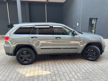 Jeep Grand Cherokee - 4