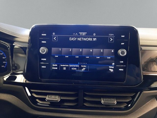 Fahrzeugabbildung Volkswagen T-Roc Black Style 2.0TDI DSG AHK Matrix Massage