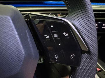 Peugeot 5008 Hybrid 145 GT Exclusive AHK7-Sitze360 Kam