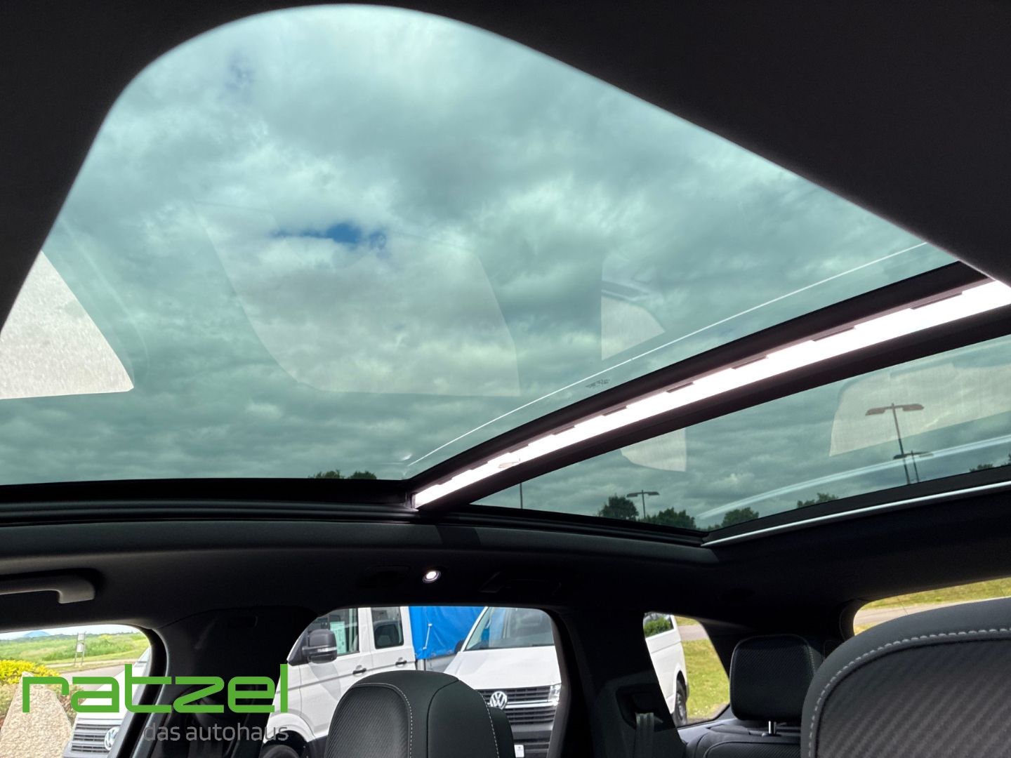 Fahrzeugabbildung Volkswagen Touareg R-Line 4Motion V8 TDI Last Edition Pano