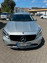 Mercedes-Benz Mercedes Benz GLA 180 2 Jahre TÜV - Mercedes-Benz GLA 180 in Bremen
