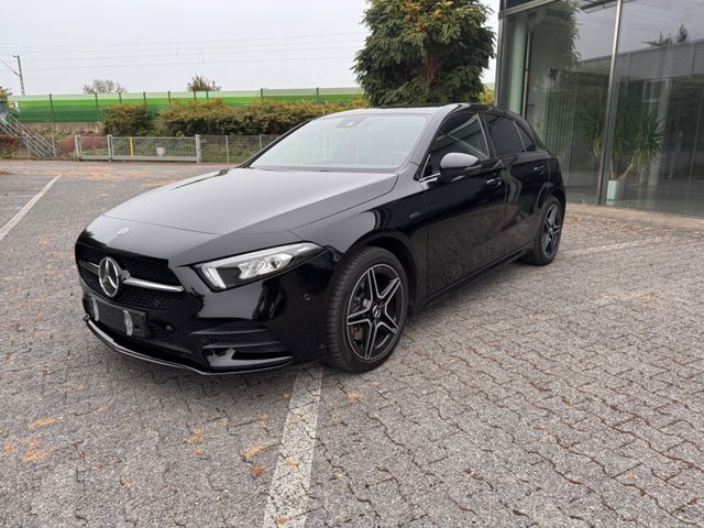 MERCEDES-BENZ A 250 e - AMG Line