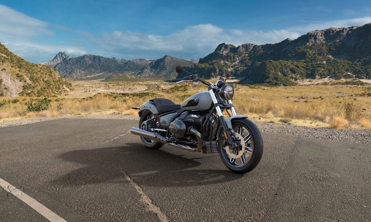 Fahrzeugabbildung BMW R 18 Komfort-Paket, Blacked-Out-Paket