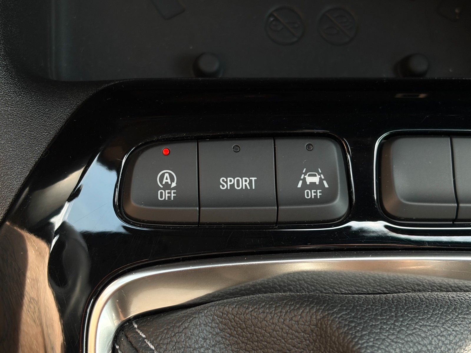 Fahrzeugabbildung Opel Corsa F GS 1.2 Turbo CarPlay Teilleder CAM SHZ