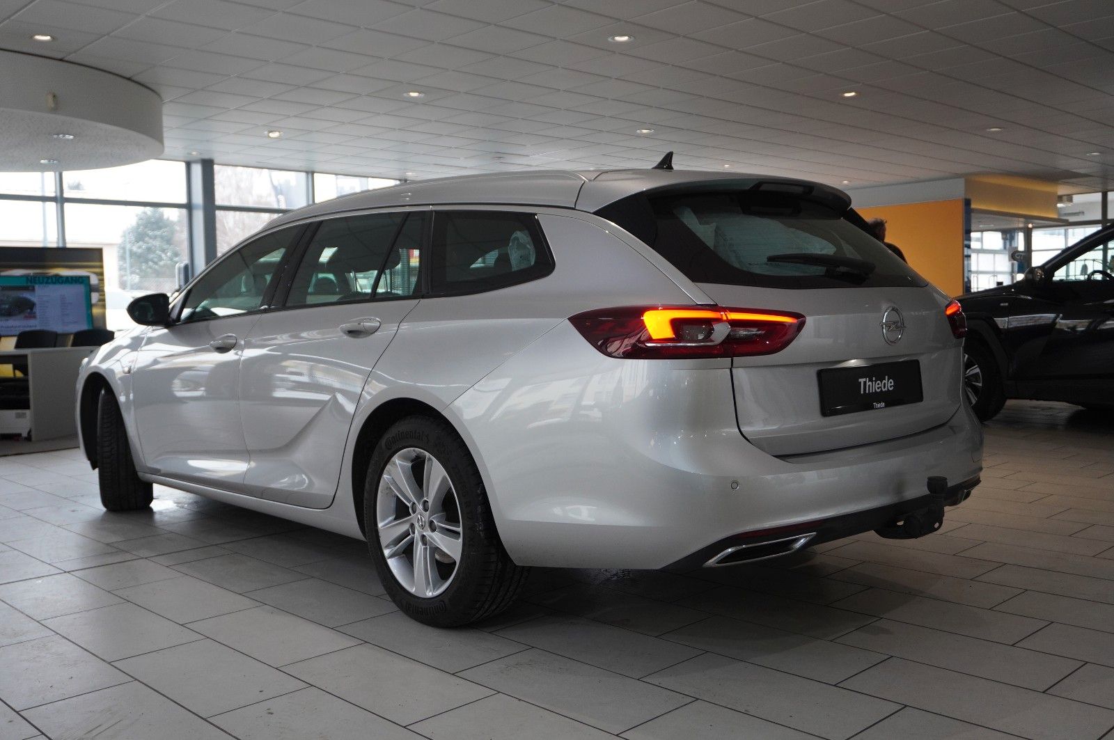 Fahrzeugabbildung Opel Insignia B ST 2.0D BUSINESS NAVI/LED/VIRT/SH/AHK