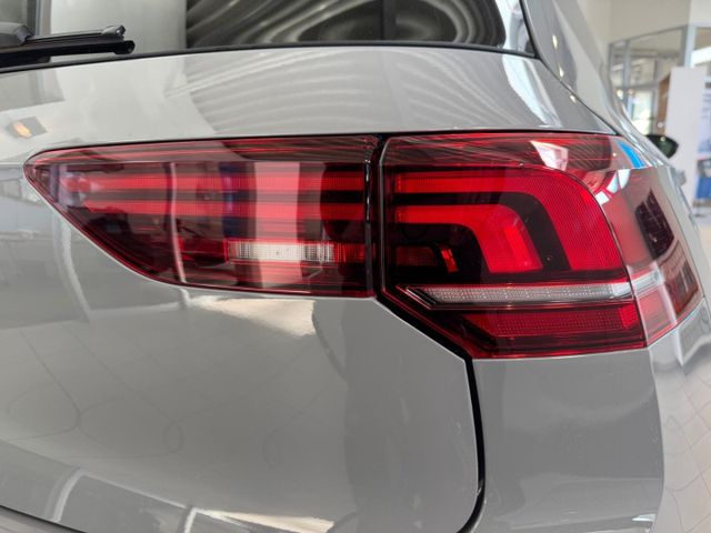 Golf VIII Life Facelift 1.5 TSI LED Navi Panoram