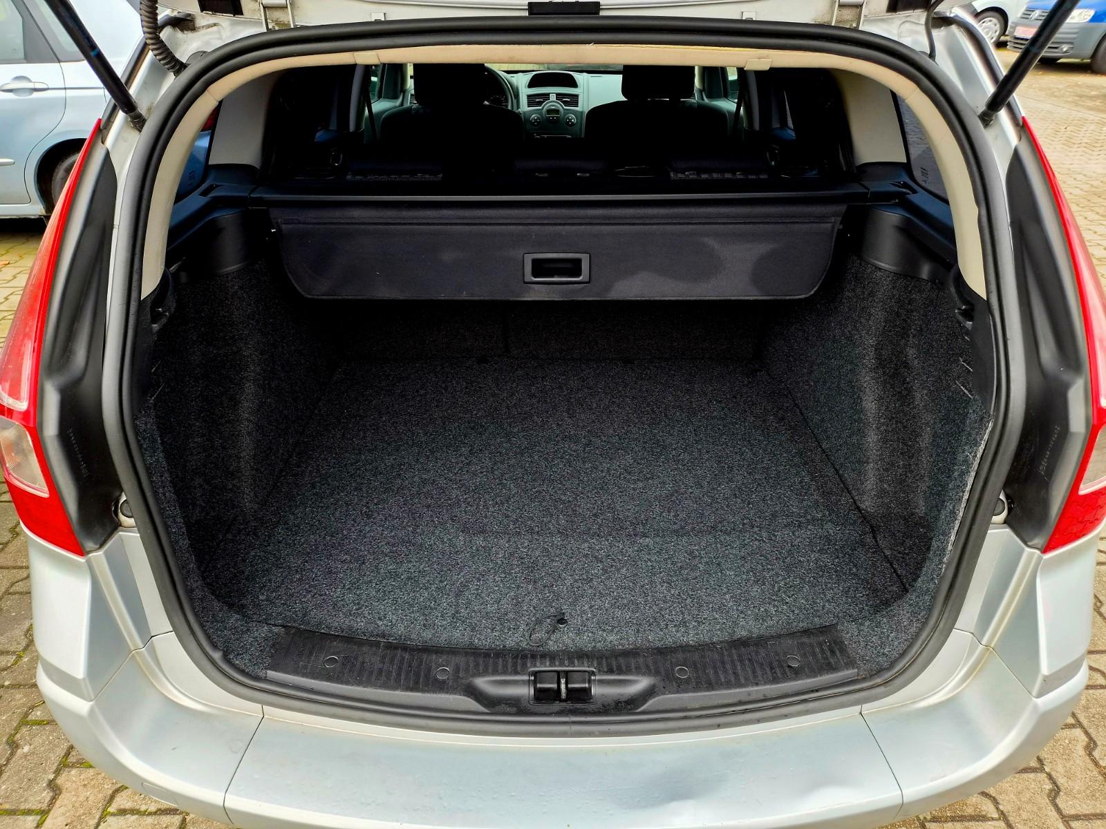 Renault Megane 2008 — photo 12