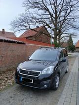 Peugeot Partner Allure | AHK | Kamera | Navi | TÜV 08/27 - schwarze Peugeot Partner Tepee