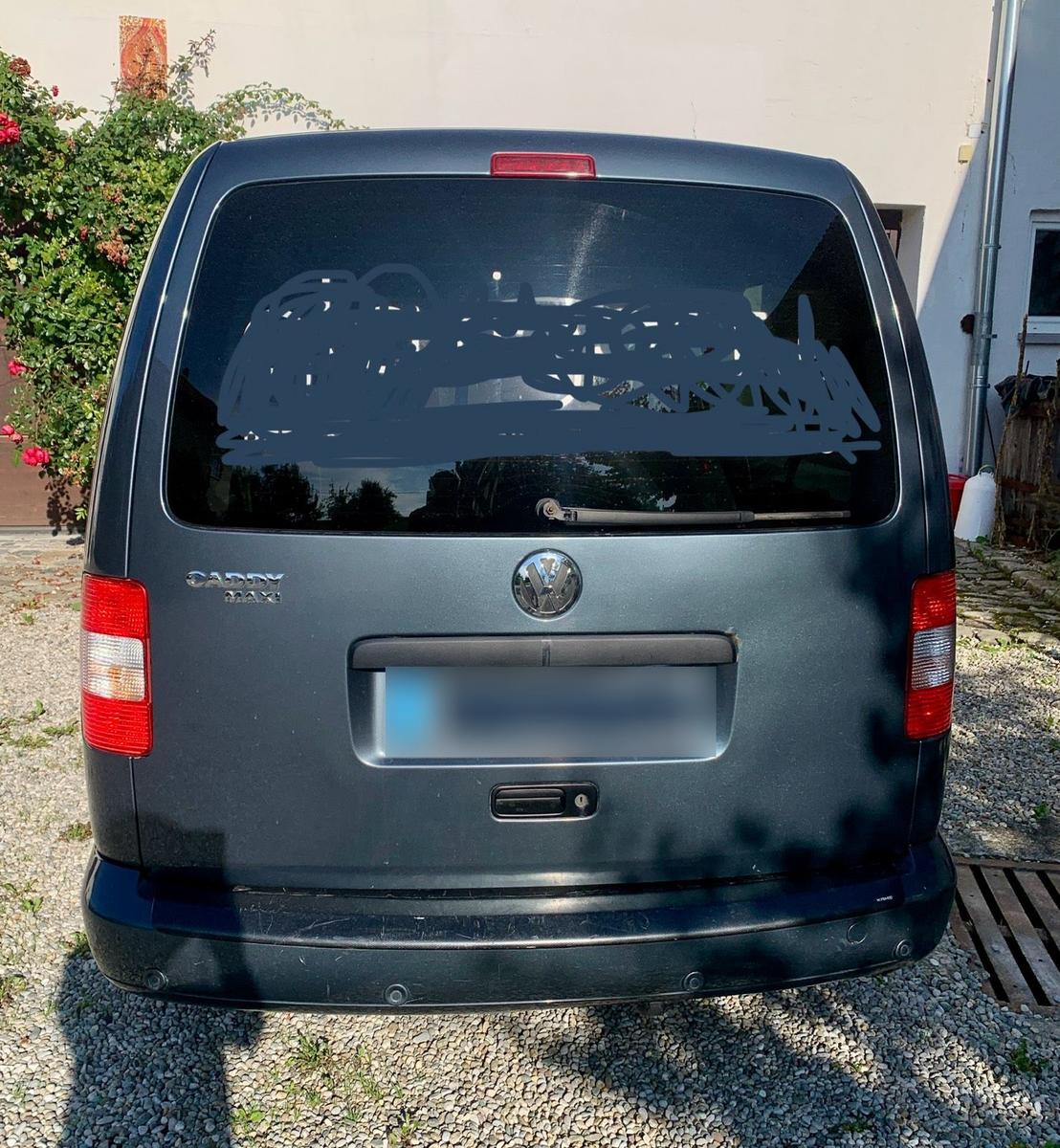 Volkswagen Caddy 2009 — interior
