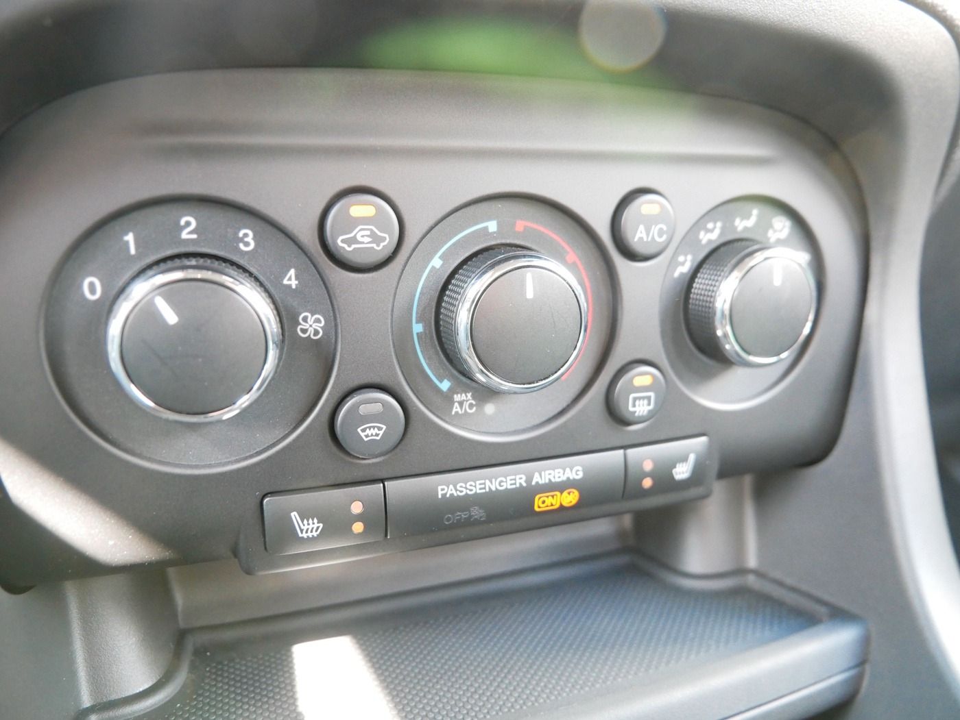 Fahrzeugabbildung Ford KA+ 1.2 Ti-VCT Active SHZ heizb.Frontscheibe PDC
